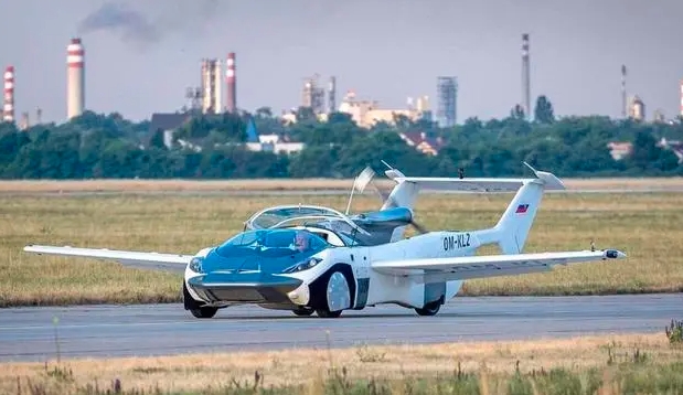 2025年飞行汽车发展规模的预测(图1)