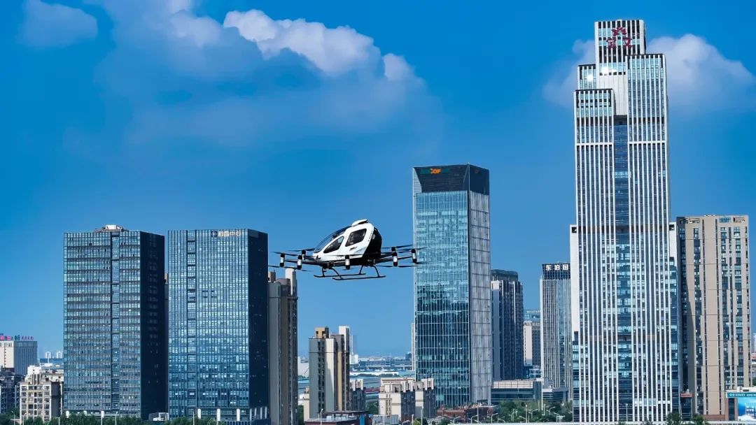 3月28日，全球首张载人无人驾驶航空器运营合格证（OC）落户合肥，推动低空经济发展(图5)