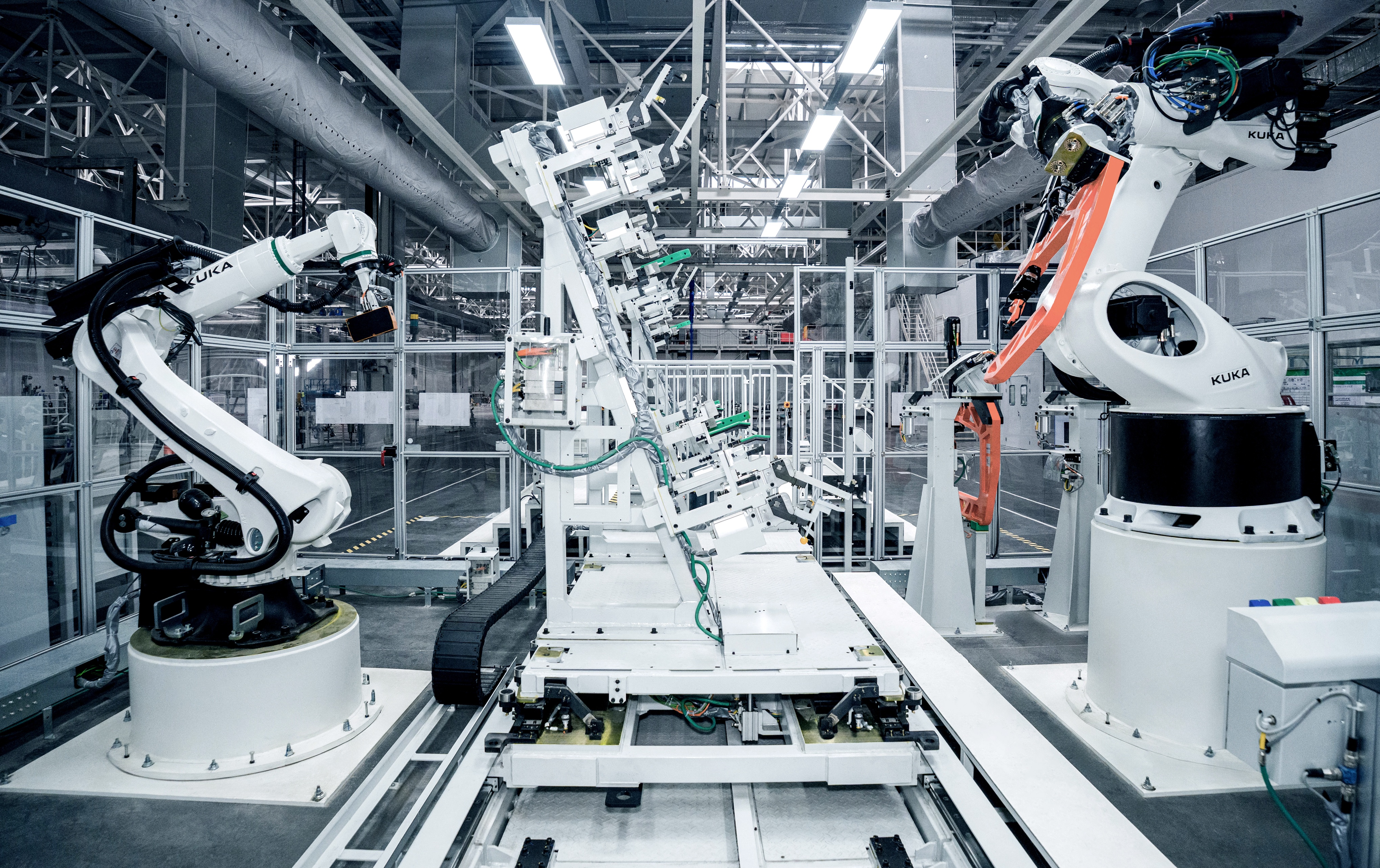 全球首个飞行汽车量产工厂试产，首台“陆地航母”飞行器今日下线(图5)