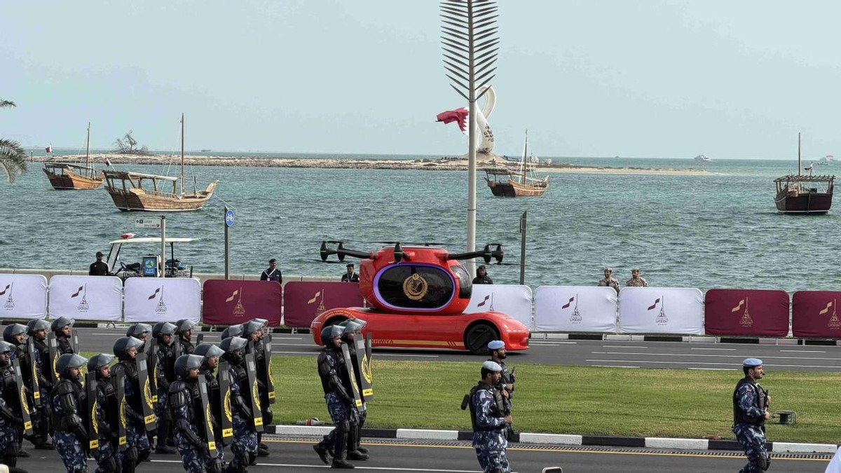 中国飞行汽车!广汽高域闪耀卡塔尔国庆盛典(图1) 中国飞行汽车!广汽高域闪耀卡塔尔国庆盛典(图1)