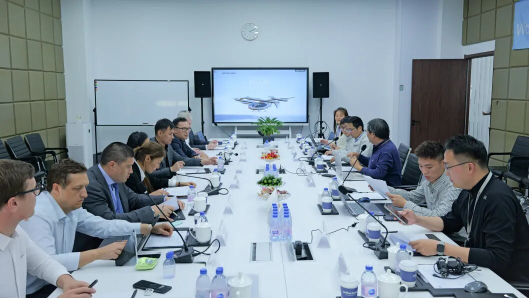 哈萨克斯坦代表团到访峰飞航空，共绘eVTOL跨境合作新征程(图4)