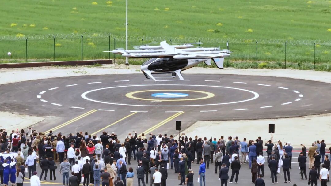 中亚地区首次大型eVTOL飞行!峰飞航空与AAAG引领“一带一路”低空发展!(图3) 中亚地区首次大型eVTOL飞行!峰飞航空与AAAG引领“一带一路”低空发展!(图3)
