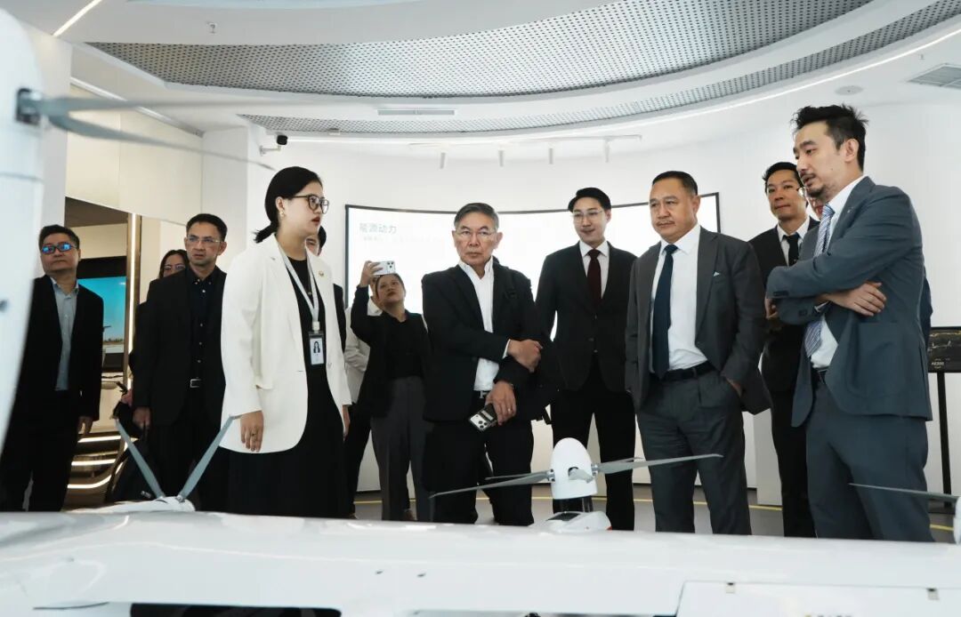 泰国民航局局长一行到访沃飞长空(图2)